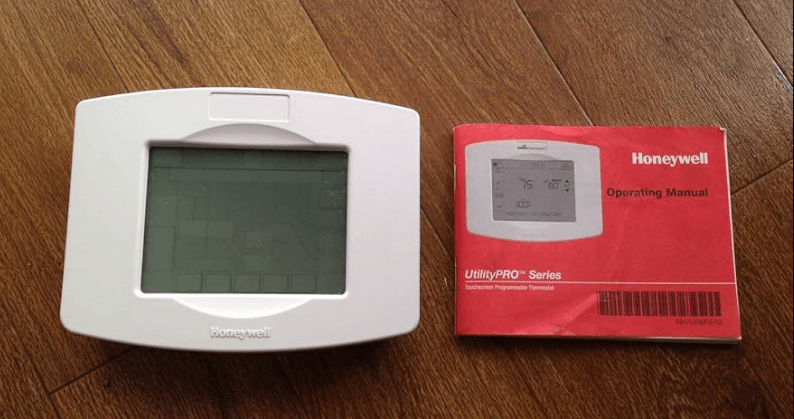 Honeywell TH9421C1004 VisionPro IAQ Programmable Thermostat Installation Manual Honeywell TH9421C1004 VisionPro IAQ Programmable Thermostat Installation Manual | ManualsLibraryy