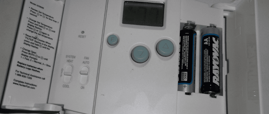 Hunter 44110 Programmable Thermostat User Manual Hunter 44110 Programmable Thermostat User Manual-feat