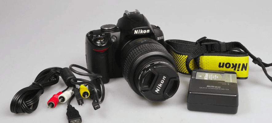 Nikon D3000 Digital Camera User Manual-featured image
