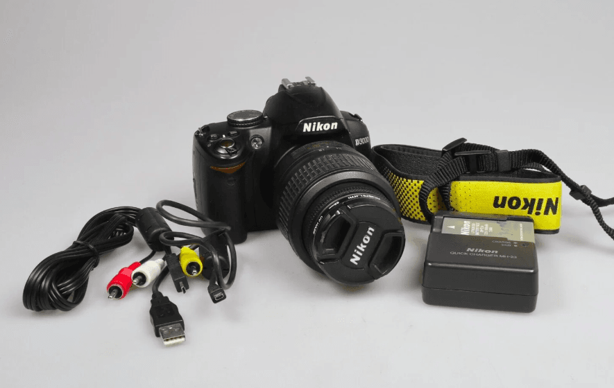 Nikon D3000 Digital Camera User Manual-featured image