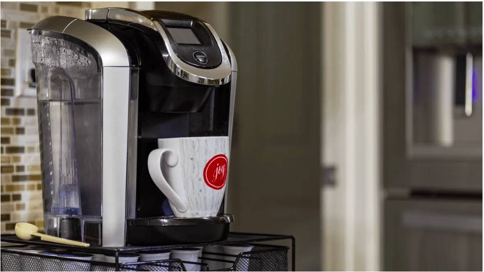 Keurig K500 Plus Series Single Serve Coffee Maker User Manual