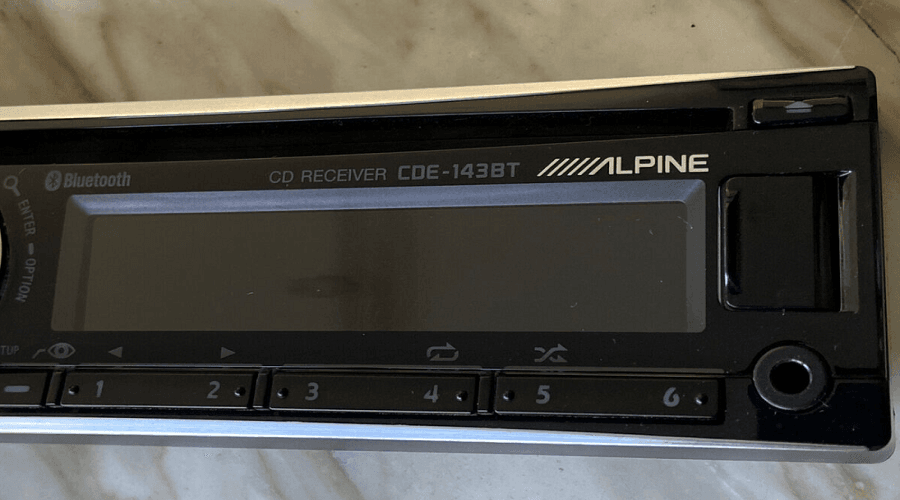 Alpine CDE-143BT CD Receiver Manual