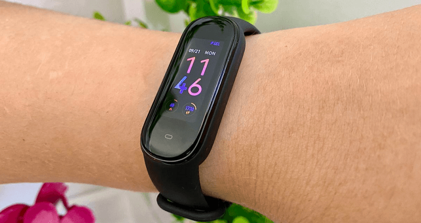 Amazfit Band 5 Fitness Tracker User Manual