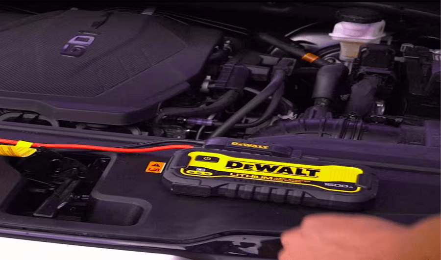 DeWALT DXAELJ16 Lithium Battery Jump Starter Manual DeWALT DXAELJ16 Lithium Battery Jump Starter-featured