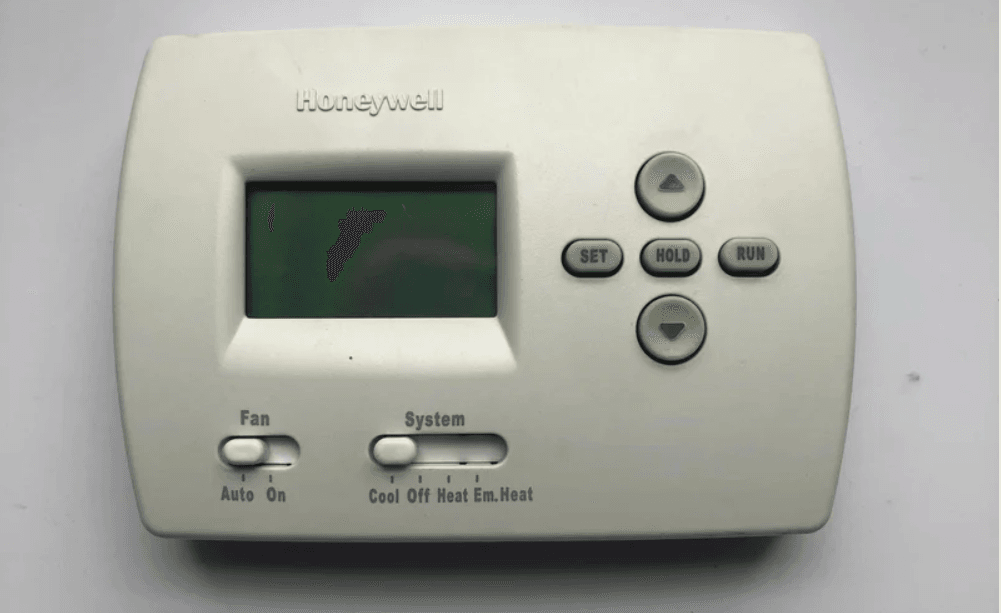 Honeywell PRO TH4000 Series TH4210D1005 Thermostat Manual