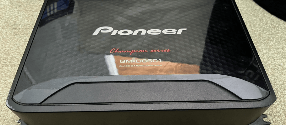 Pioneer GM-D8601 500W Mono Class D Amplifier User Manual-feat