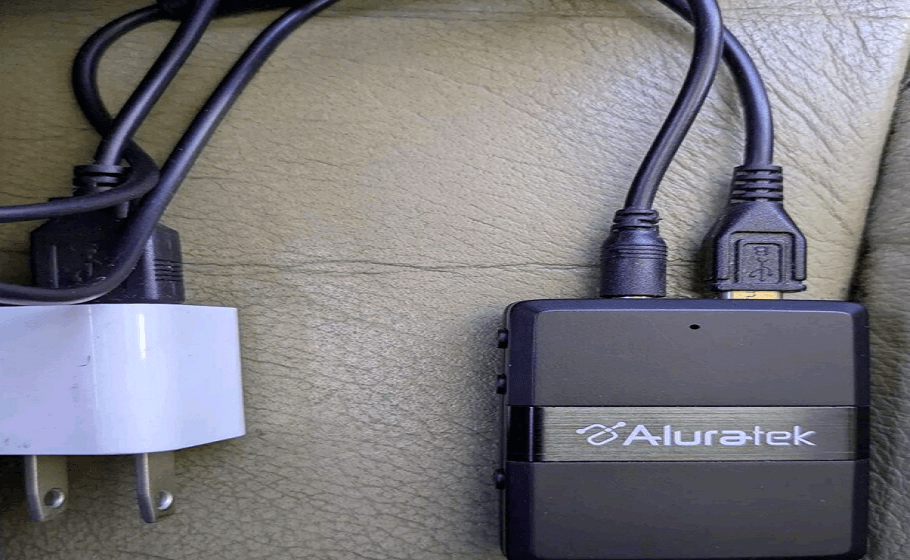 Aluratek Universal Bluetooth Audio Receiver and Transmitter-featured