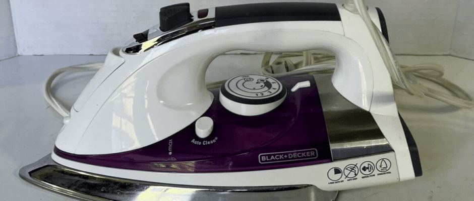 Black and Decker IR1350S Professional Steam Iron User Manual Black and Decker IR1350S Professional Steam Iron User Manual-feat