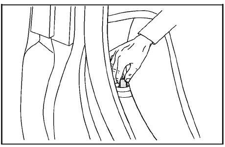 Buick Lucerne 2007 Car Owners Manual Buick Lucerne 2007 Car Owners Manual-16