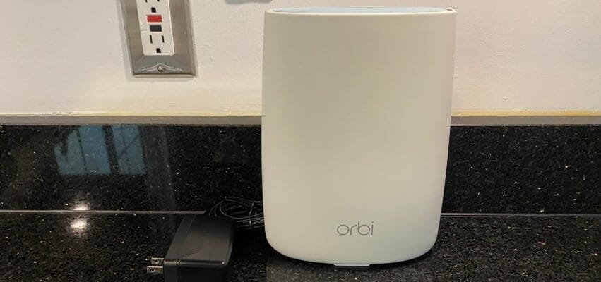 NETGEAR Orbi RBR50 WiFi Router-featured