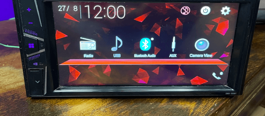 Pioneer DMH-100BT Double DIN Bluetooth Media Receiver Manual Pioneer DMH-100BT Double DIN Bluetooth Media Receiver Manual-FEAT
