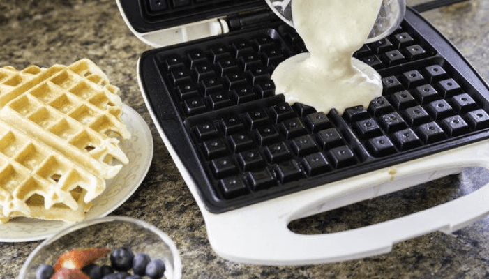 Toastmaster TWB4REG Waffle Baker-featured