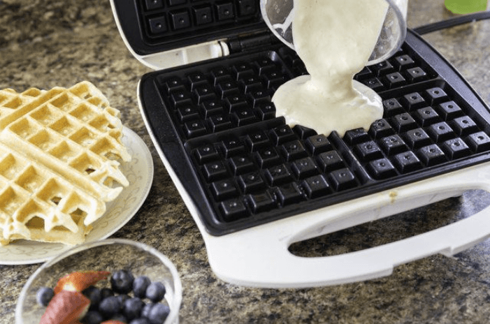 Toastmaster TWB4REG Waffle Baker User Manual