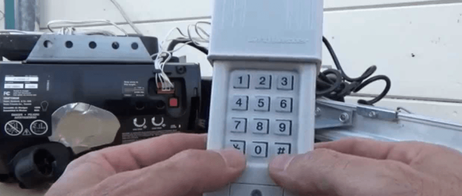 Chamberlain Universal Wireless Keypad User Manual Chamberlain Universal Wireless Keypad featured image