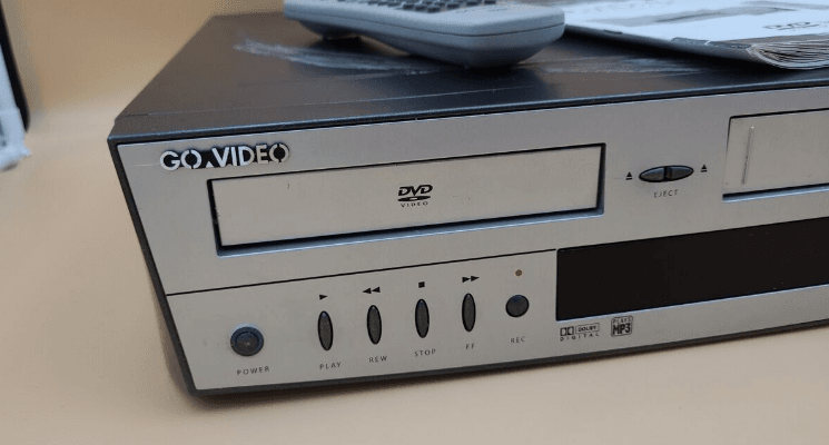 GoVideo DVR4275 Combo DVD VCR Player-Featured