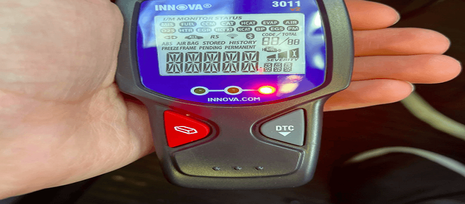 Innova 3011 OBD2 Code Reader-feat
