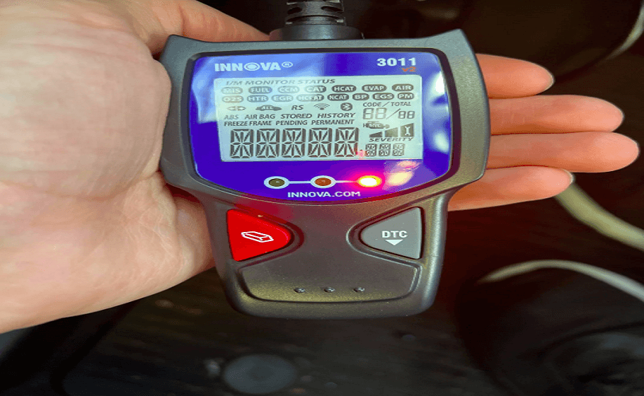 Innova 3011 OBD2 Code Reader-feat