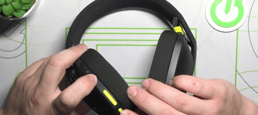 Logitech G435 Bluetooth Wireless Gaming Headset User Manual Logitech G435 Bluetooth Wireless Gaming Headset featured image