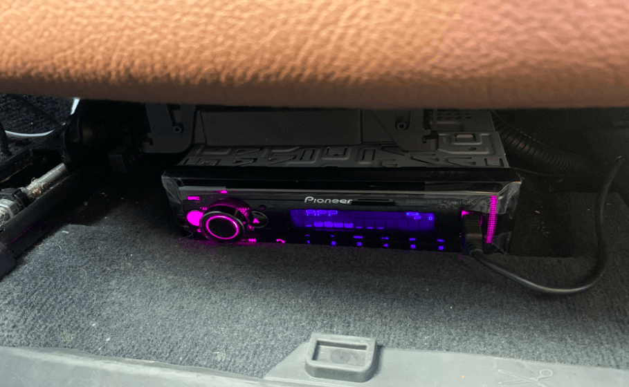 Pioneer MVH-S522BS Digital Media Receiver Operation Manual Pioneer MVH-S522BS Digital Media Receiver-FEAT