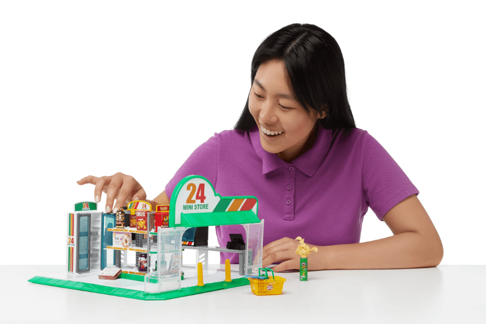 5 Surprise Mini Brands 556 Mini Convenience Store Playset Installation Guide