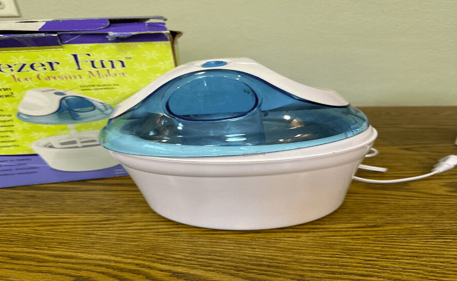 Back to Basics Ice Cream Maker User Manual-feat