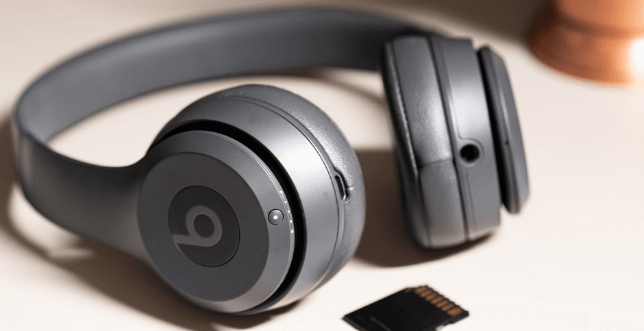 Beats Solo 4 Wireless Bluetooth On-Ear Headphones-featured