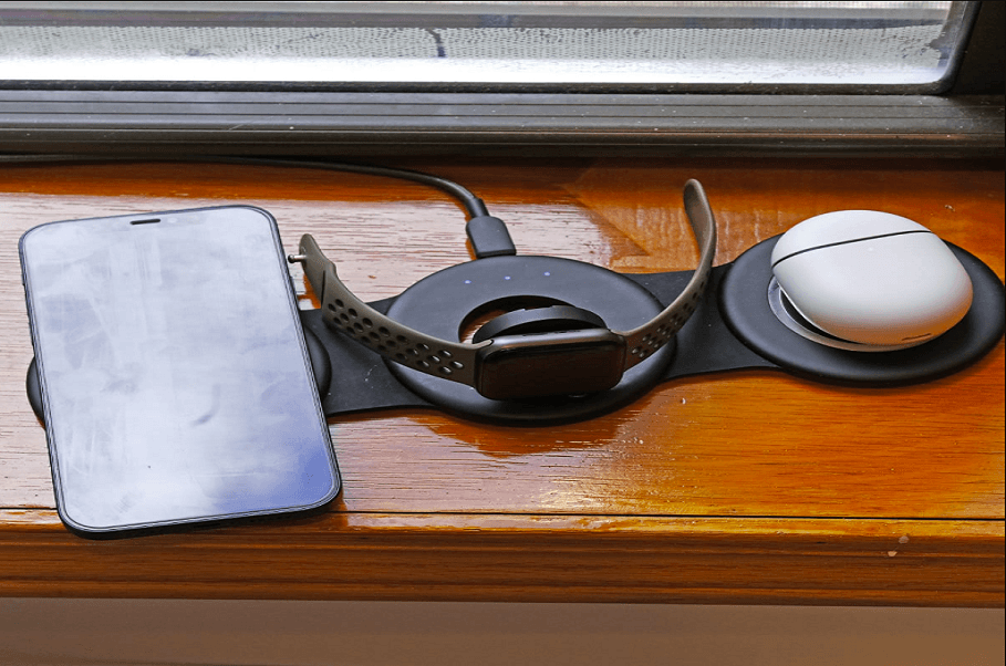 Hicober W313 3-in-1 Charging Station User Manual