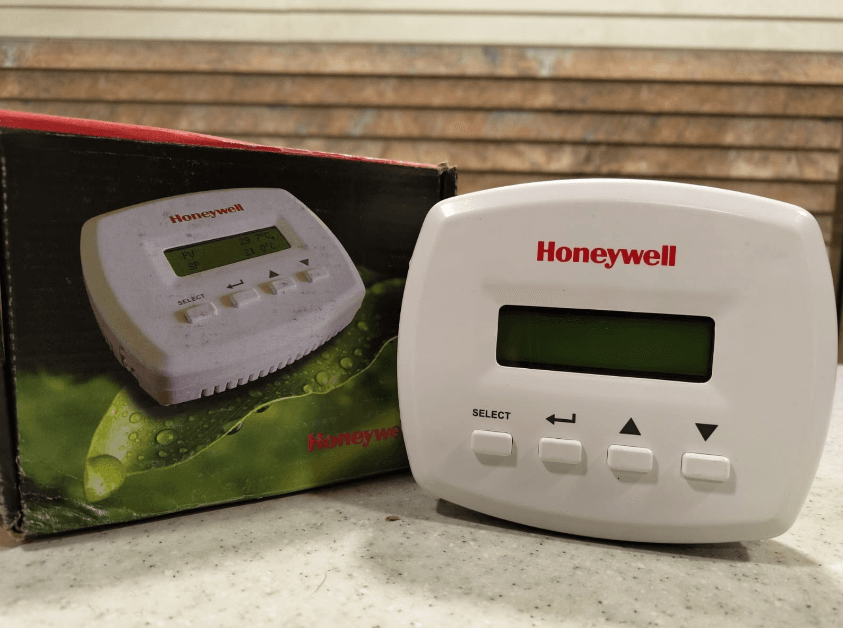 Honeywell FocusPRO TH5220D Non-Programmable Digital Thermostat Installation Guide