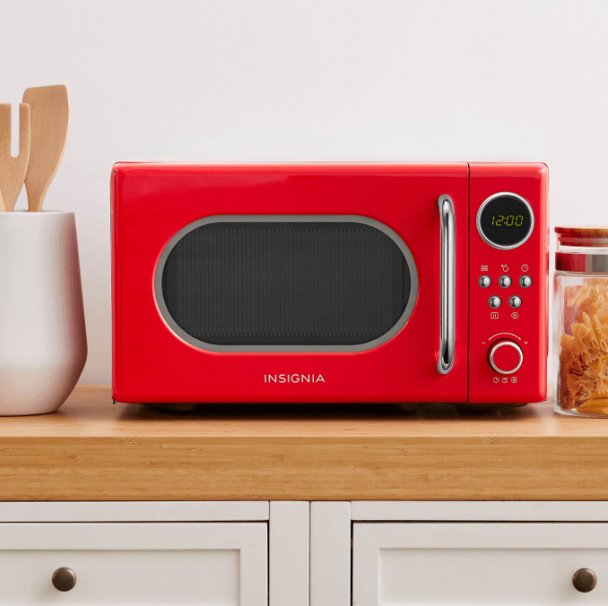 Insignia NS-MWR07R2 Retro Microwave Oven-product