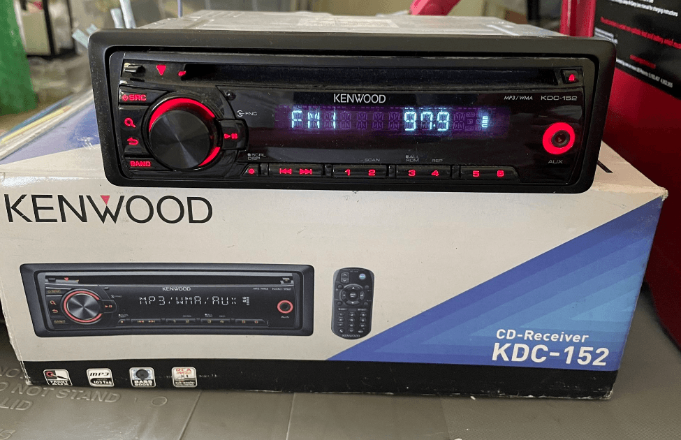 Kenwood KDC-152 CD Receiver Instruction Manual