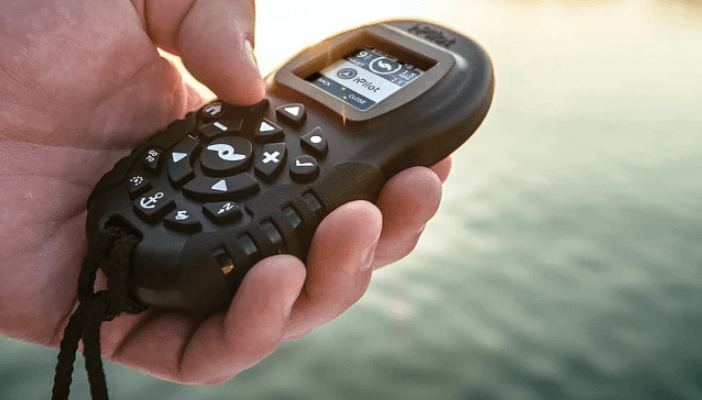 Minn Kota 1866350 Legacy i-Pilot System Remote-featured