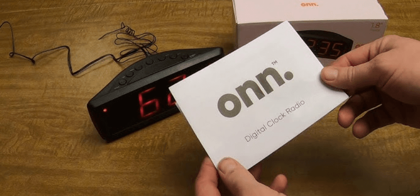 Onn ONB14AV201 digital alarm clock with radio-featured