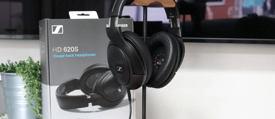 SENNHEISER HD 569 Closed Back Headphones-featured