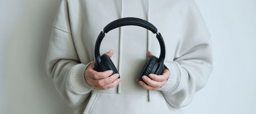 Sharper Image Own Zone Wireless TV Headphones-featured