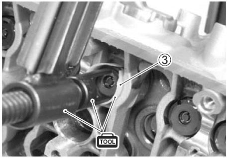 Suzuki GSX-R750 Sports Motorcycle Bike Service Manual-15