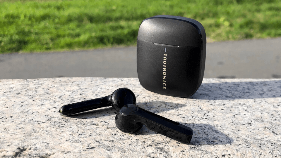 TaoTronics SoundLiberty 88 Wireless Earbuds User Guide