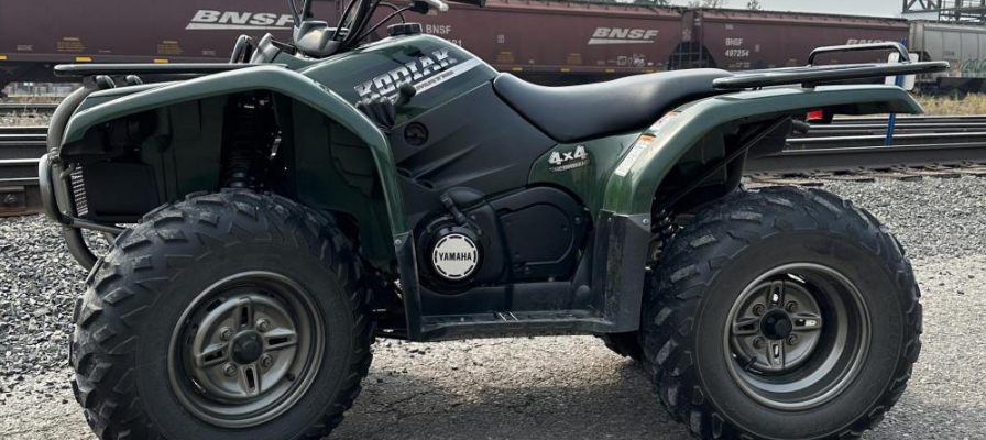 Yamaha YFM400FW Kodiak 400 ATV Bike-featured