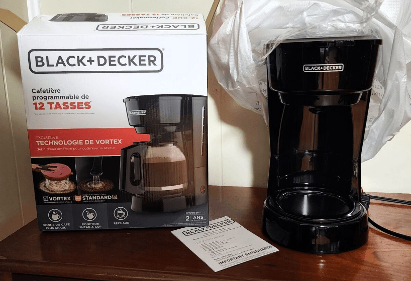 BLACK DECKER CM0915BKD 12-Cup Coffee Maker-featured