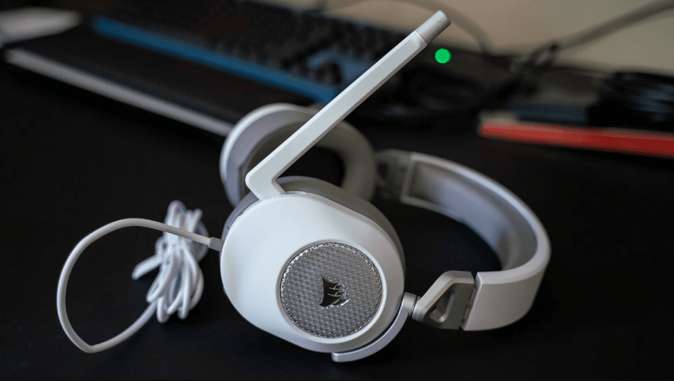 Corsair HS65 Surround Wired Gaming Headset User Guide