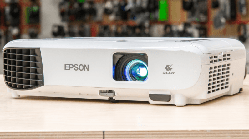 Epson VS260 3-Chip 3LCD XGA Projector-featured