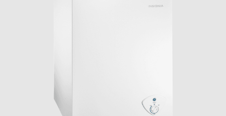 Insignia NS Series Chest Freezer User Guide Insignia NS Series Chest Freezer-featured