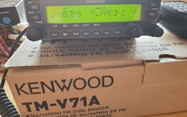 Kenwood TM-V71A Dual Band Transceiver-featured