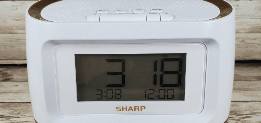 SHARP SPC585 Digital Alarm Clock-featured