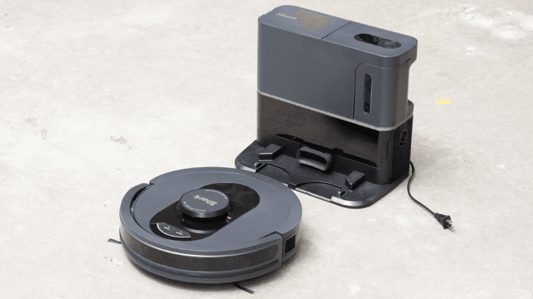 Shark RV2502AE AI Ultra Robot Self-Empty Vacuum Cleaner-featured