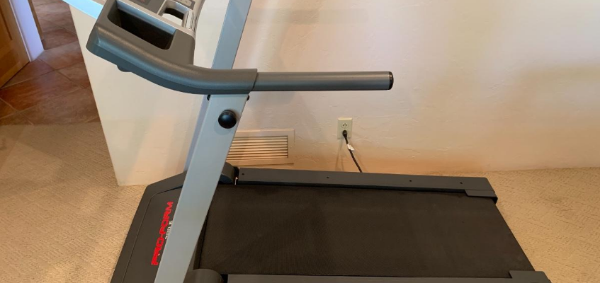 Weslo Cadence 400cs Treadmill-featured