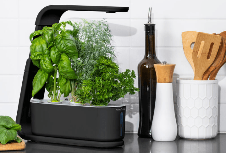 AeroGarden 100304 Sprout LED Indoor Garden Instructions Manual