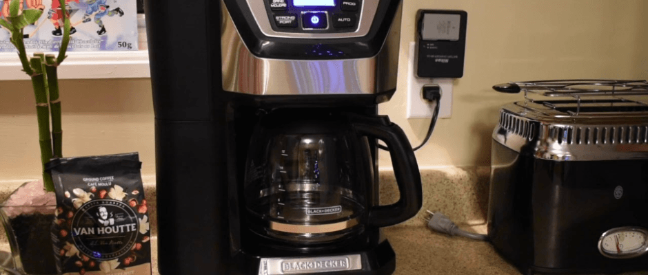BLACK DECKER CM5000B 12-Cup Mill and Brew Coffe Maker-featured