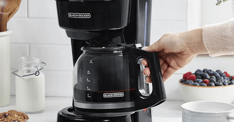 BLACK DECKER DCM100B 12-Cup Programmable Coffee Maker-featured