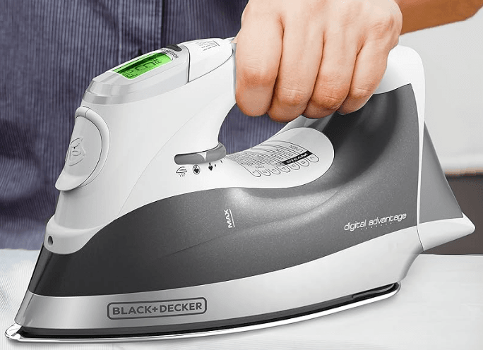 Black and Decker D2030 Iron User Manual