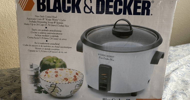 Black and Decker RC400 Rice Cooker-featured